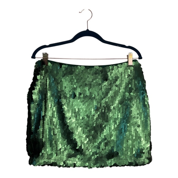 Nasty Gal Disc Sequin Mini Skirt NWT‎ - Picture 5 of 8